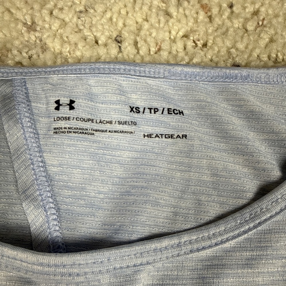 Under Armour Womens Cropped Blue Shirt Open Back Size XSmall - Picture 4 of 4